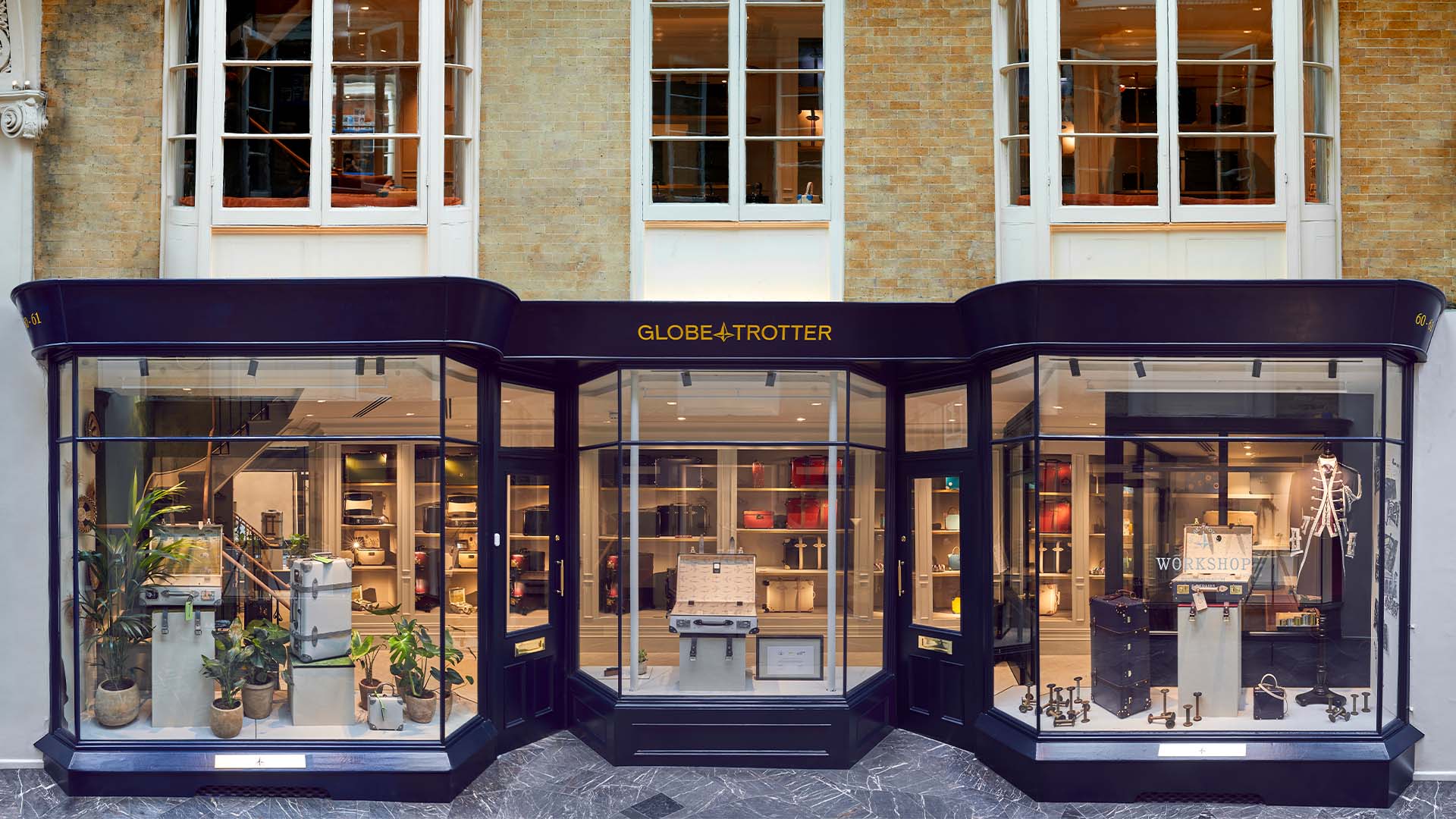 Globe-Trotter London Flagship, Store