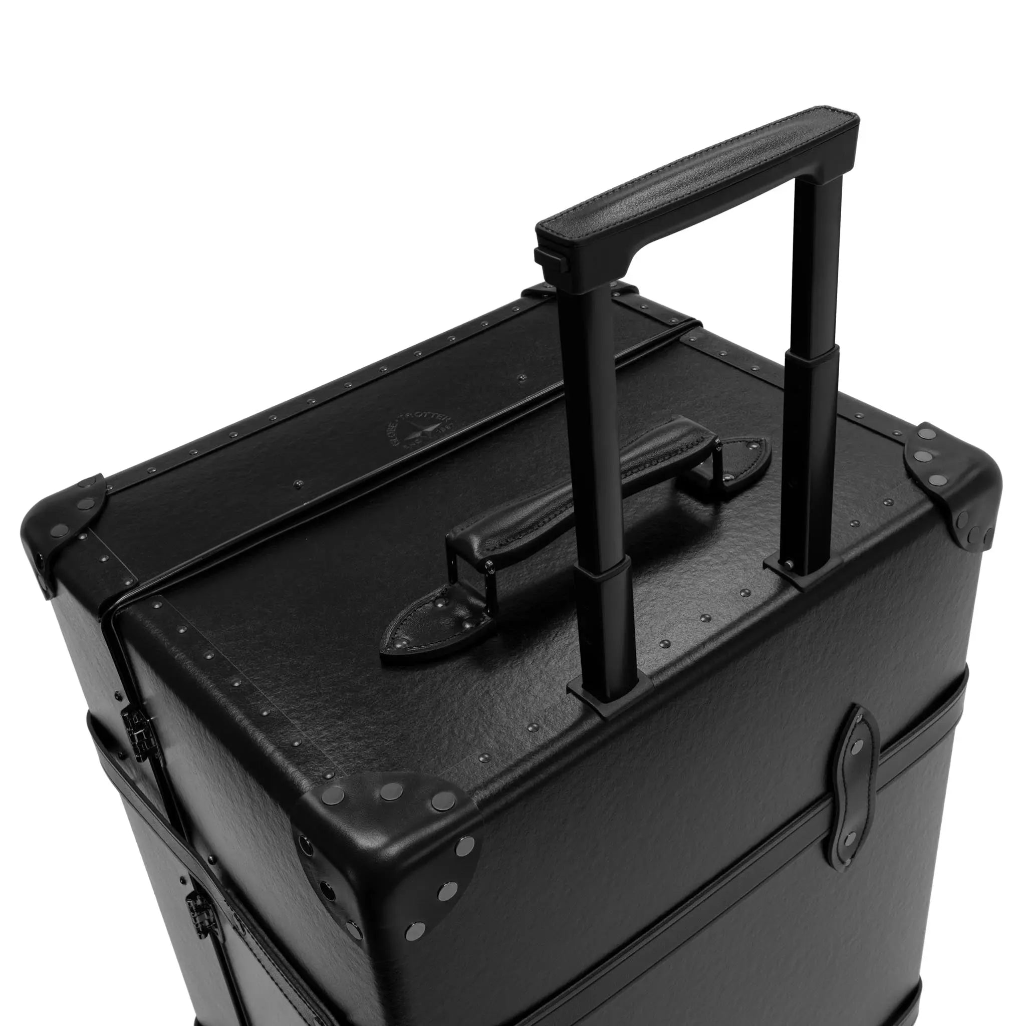 New - Centenary · XL Trunk | Midnight - GLOBE-TROTTER