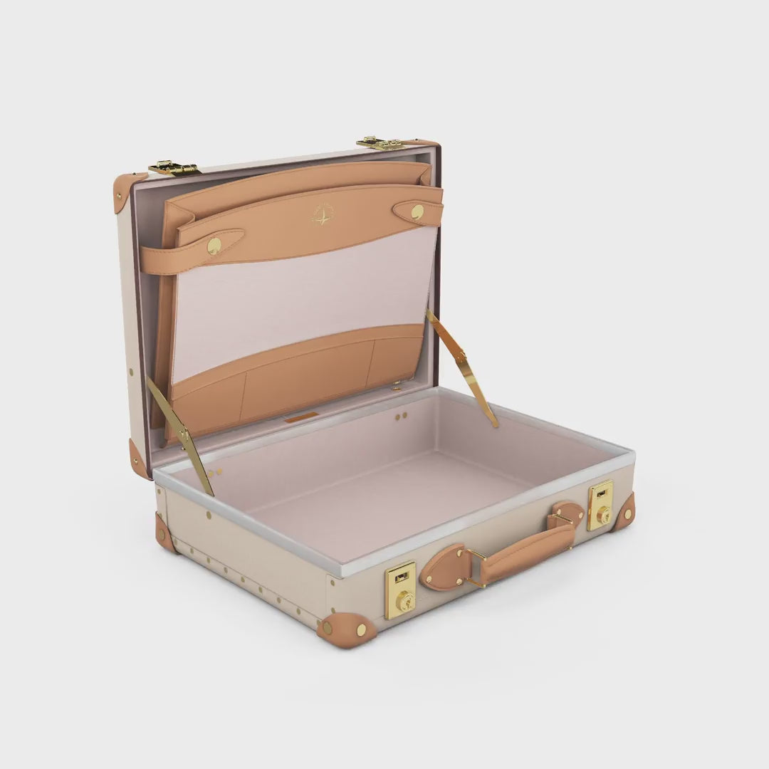 Safari · Attaché | Ivory/Natural
