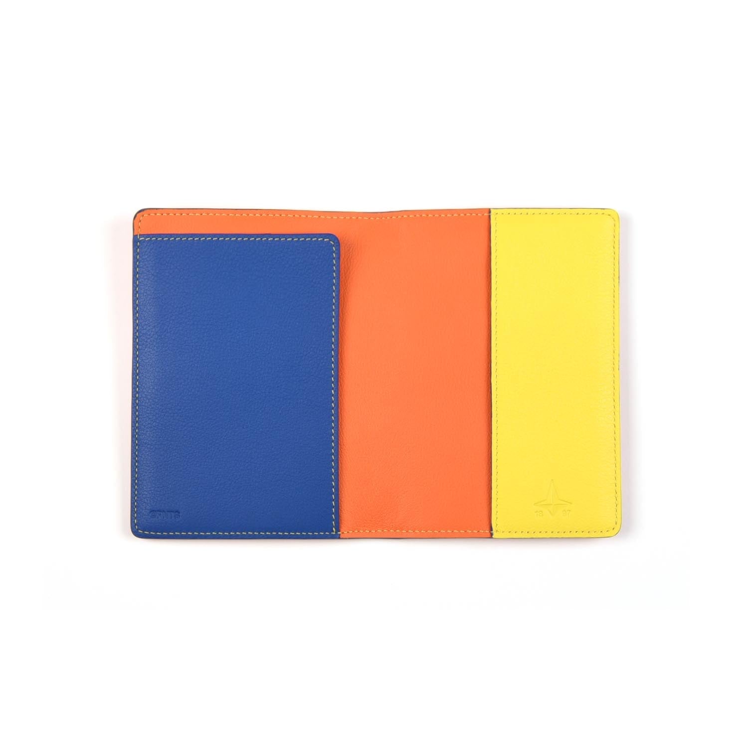 PEANUTS · Passport Cover | Orange - GLOBE-TROTTER