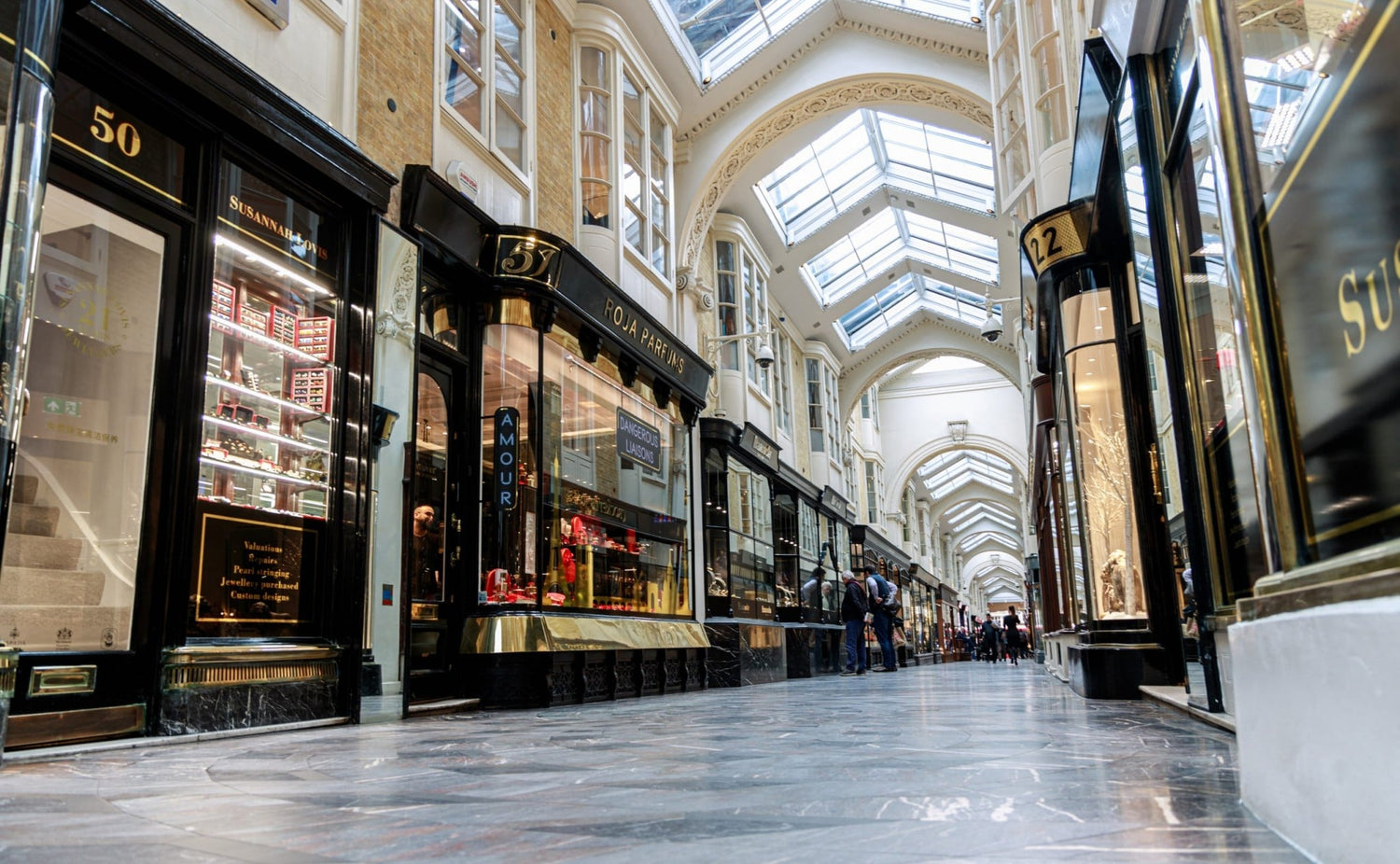 Globe-Trotter Comes Full Circle At Burlington Arcade - GLOBE-TROTTER