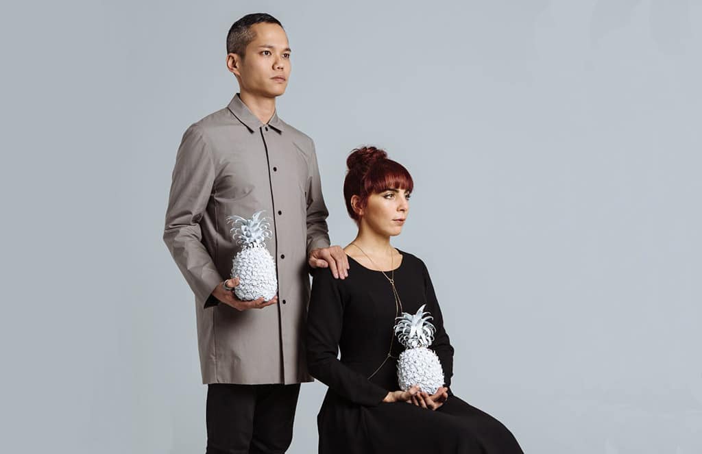 In Colour - GLOBE-TROTTER