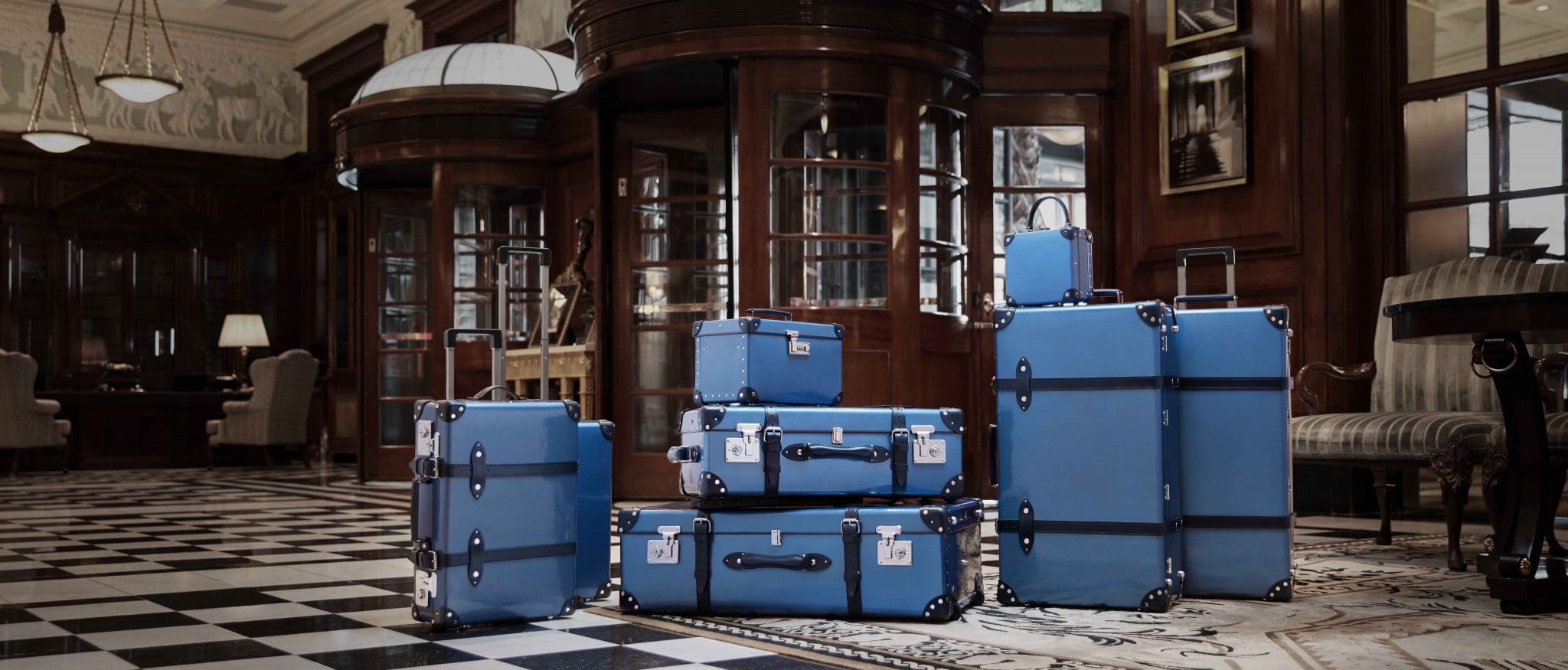 Pack Like A Pro With Sean Davoren At The Savoy - GLOBE-TROTTER