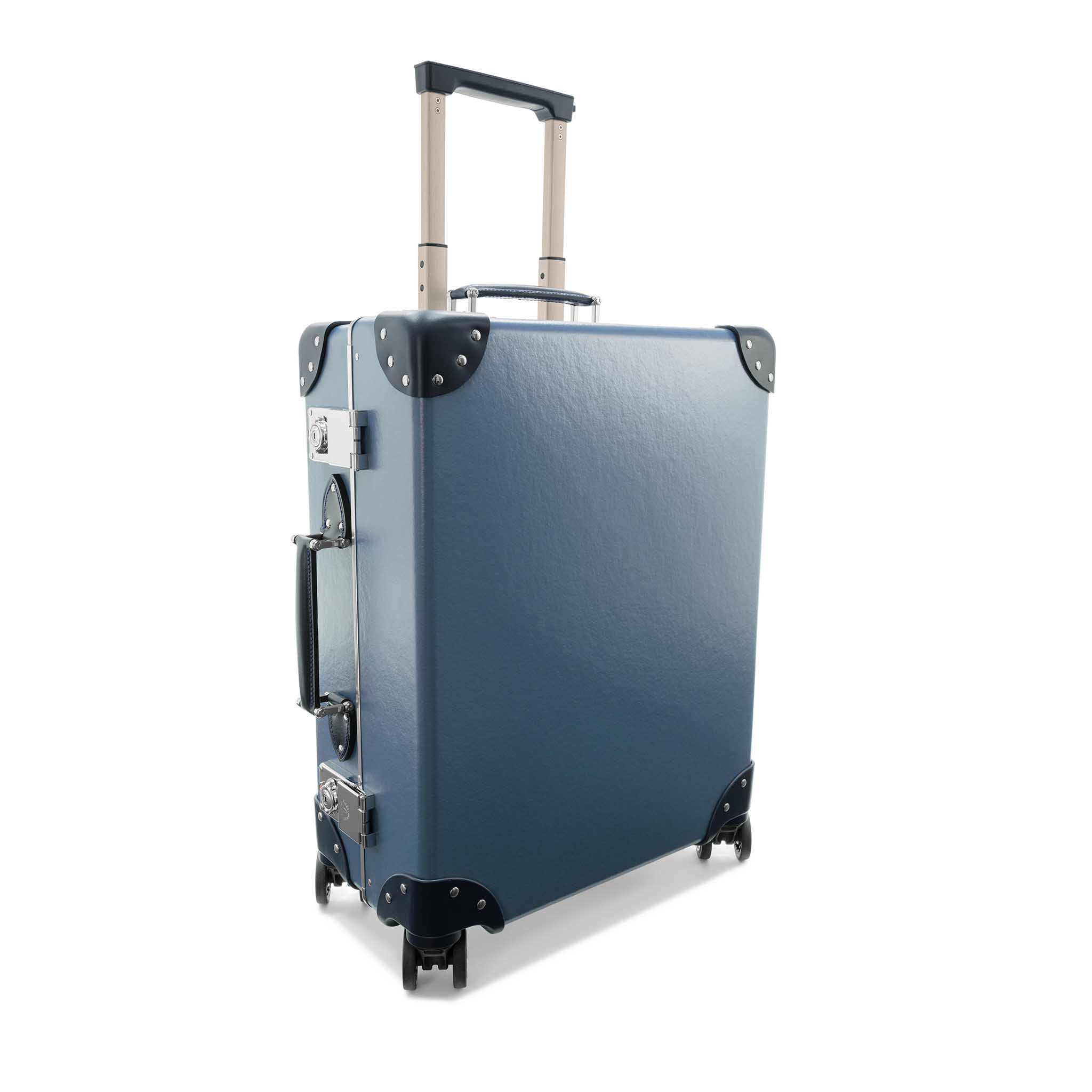 Metropolis · Carry-On - 4 Wheels | Fog Blue/Navy/Chrome