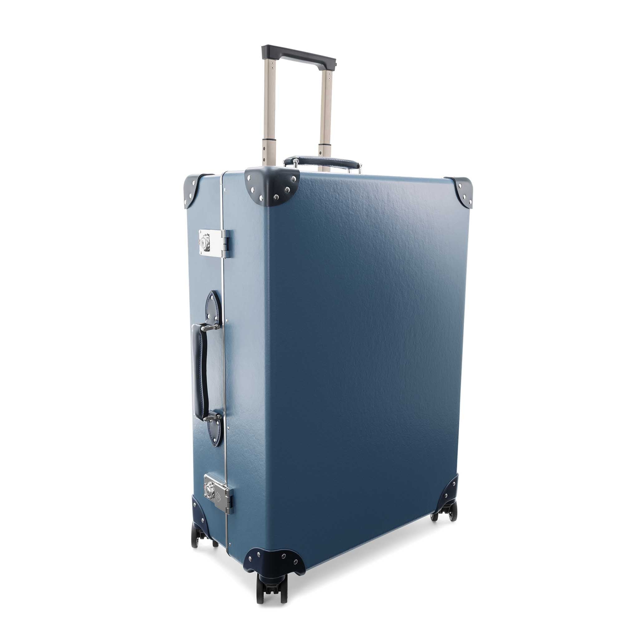 Metropolis · Large Check-In - 4 Wheels | Fog Blue/Navy/Chrome