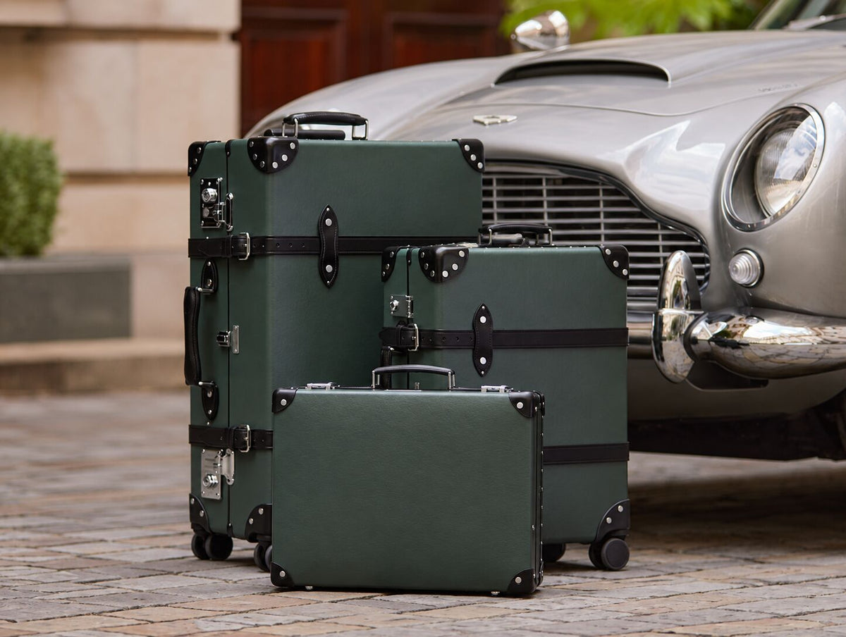 GLOBE-TROTTER