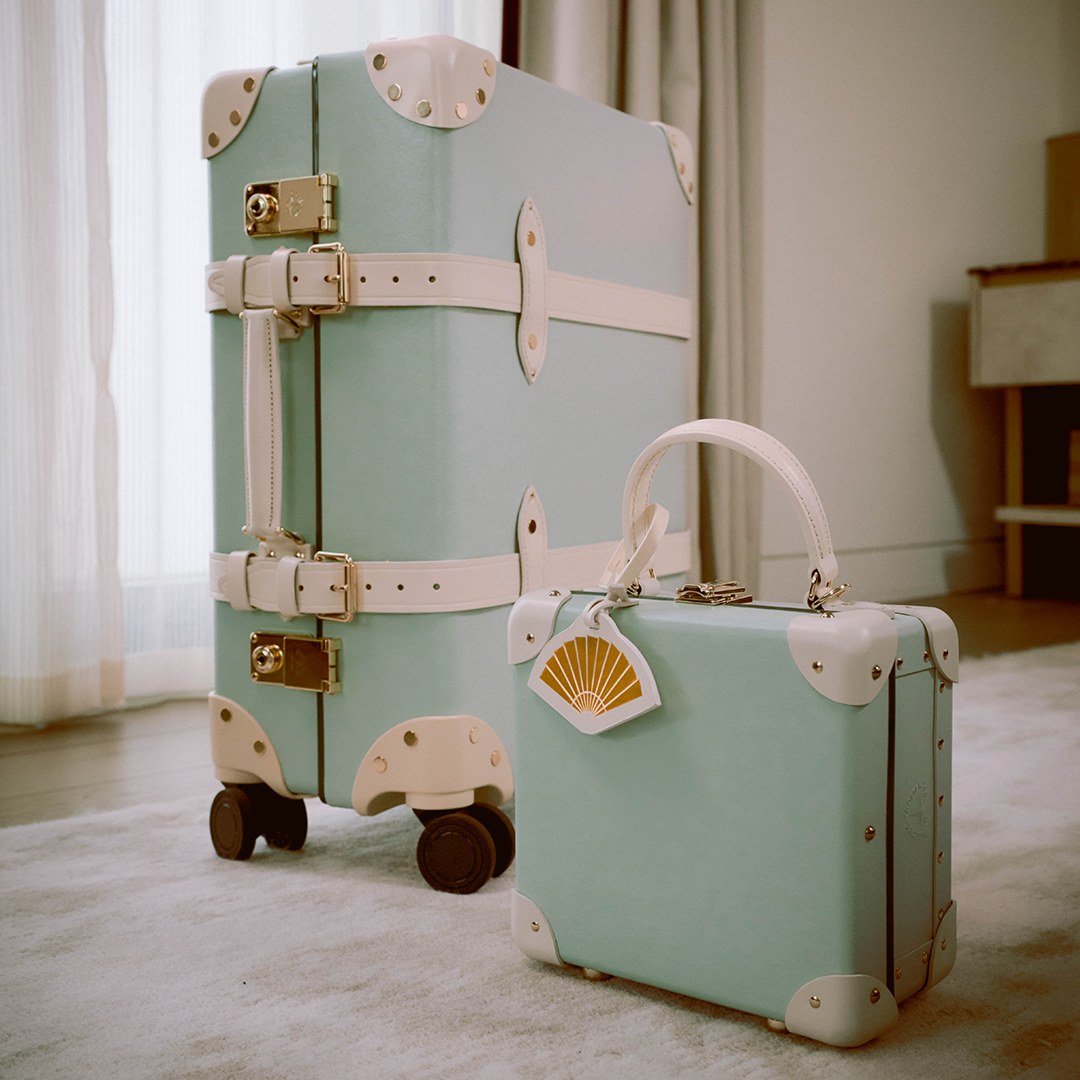 GLOBE-TROTTER