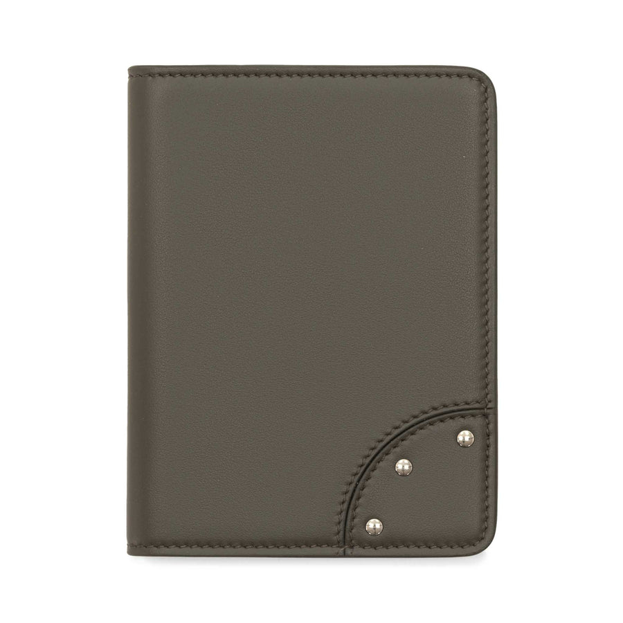 Metropolis · Passport Sleeve | Olive/Chrome – first image