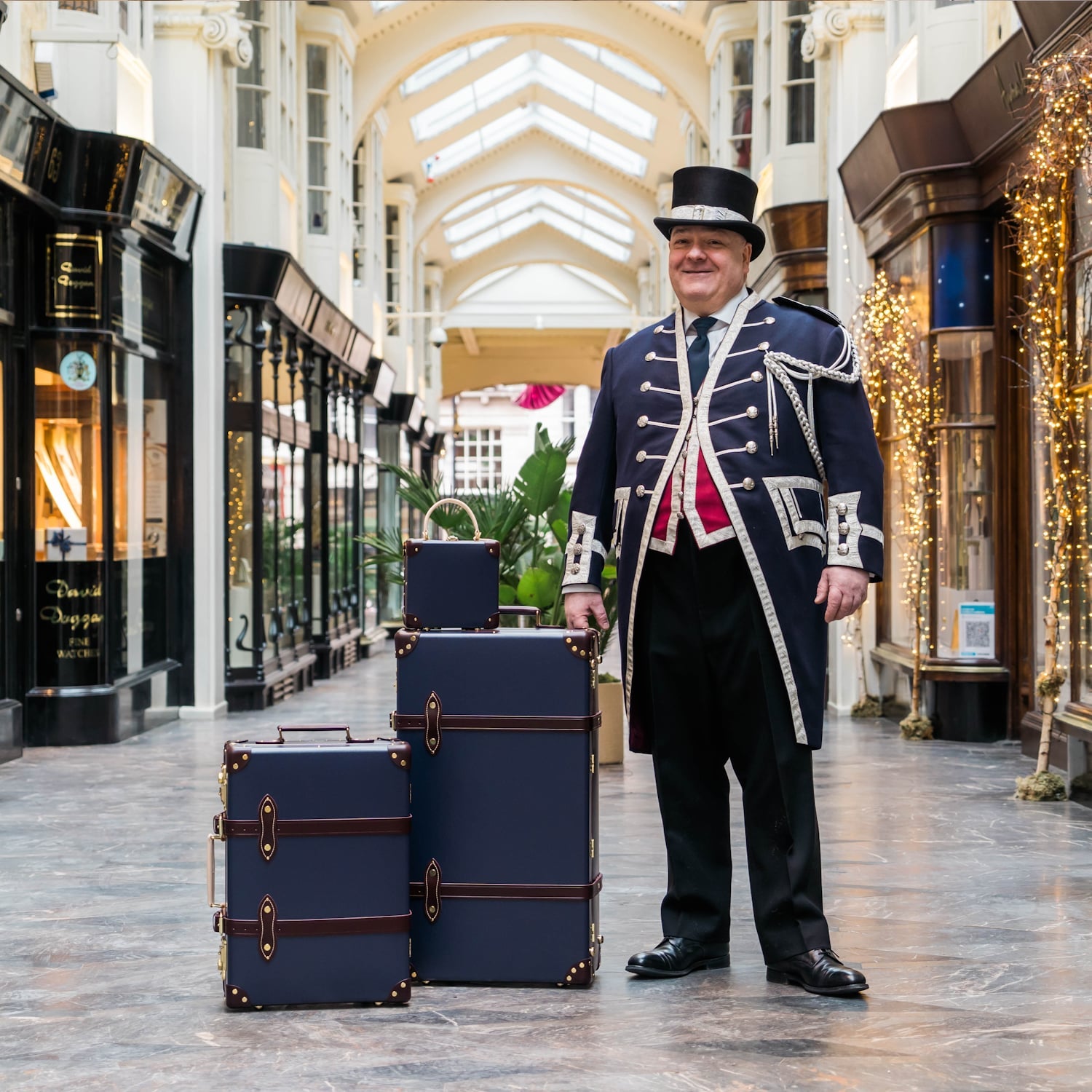 GLOBE-TROTTER