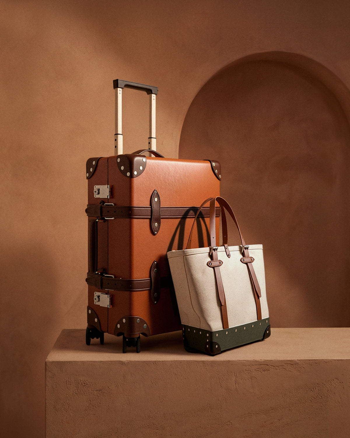 GLOBE-TROTTER