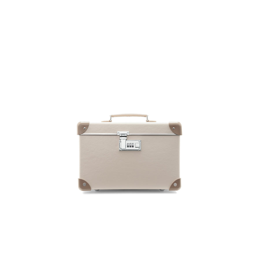 Home Collection · Vanity Case | Chalk/Moss/Chrome – first image