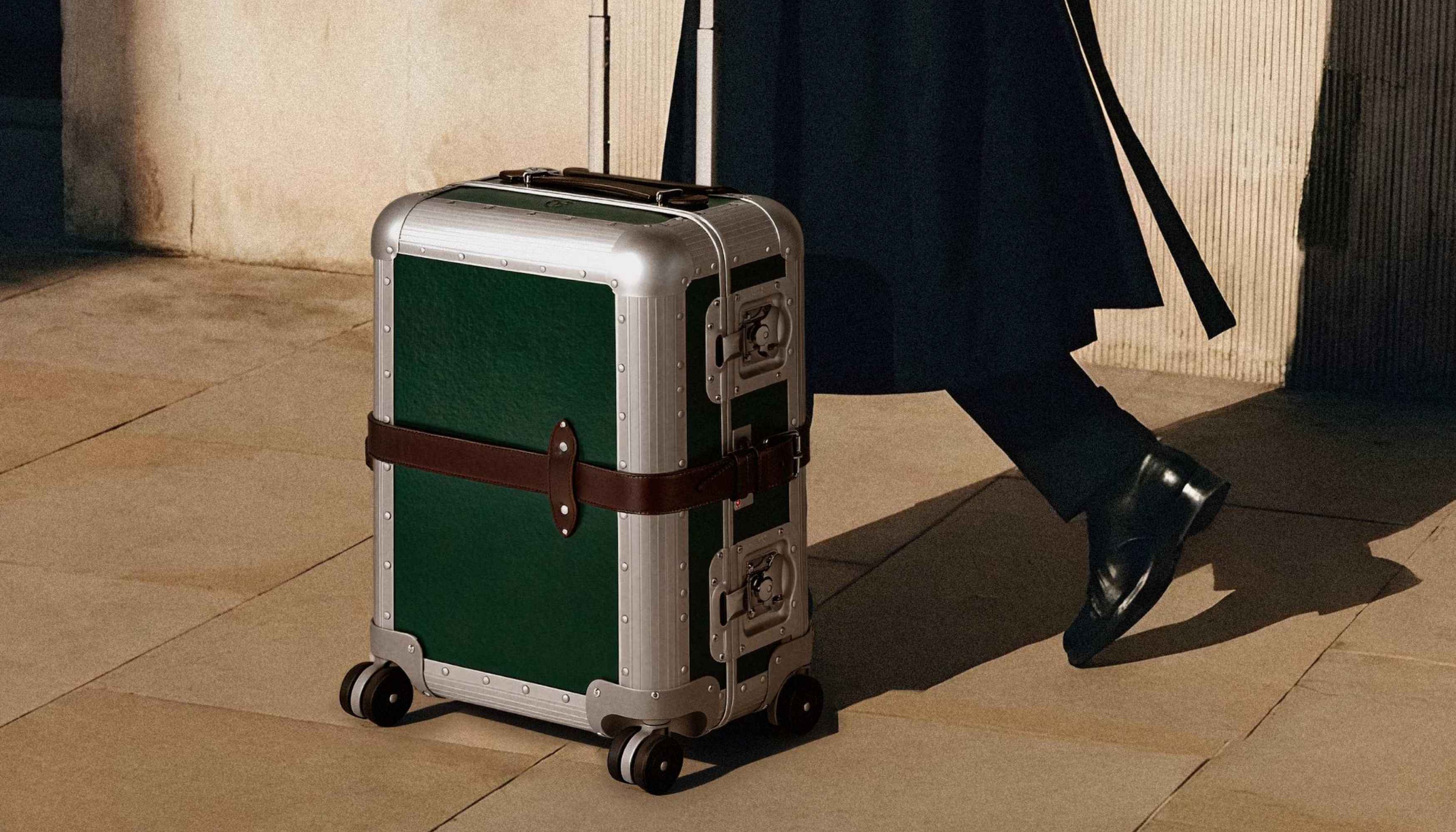 GLOBE-TROTTER
