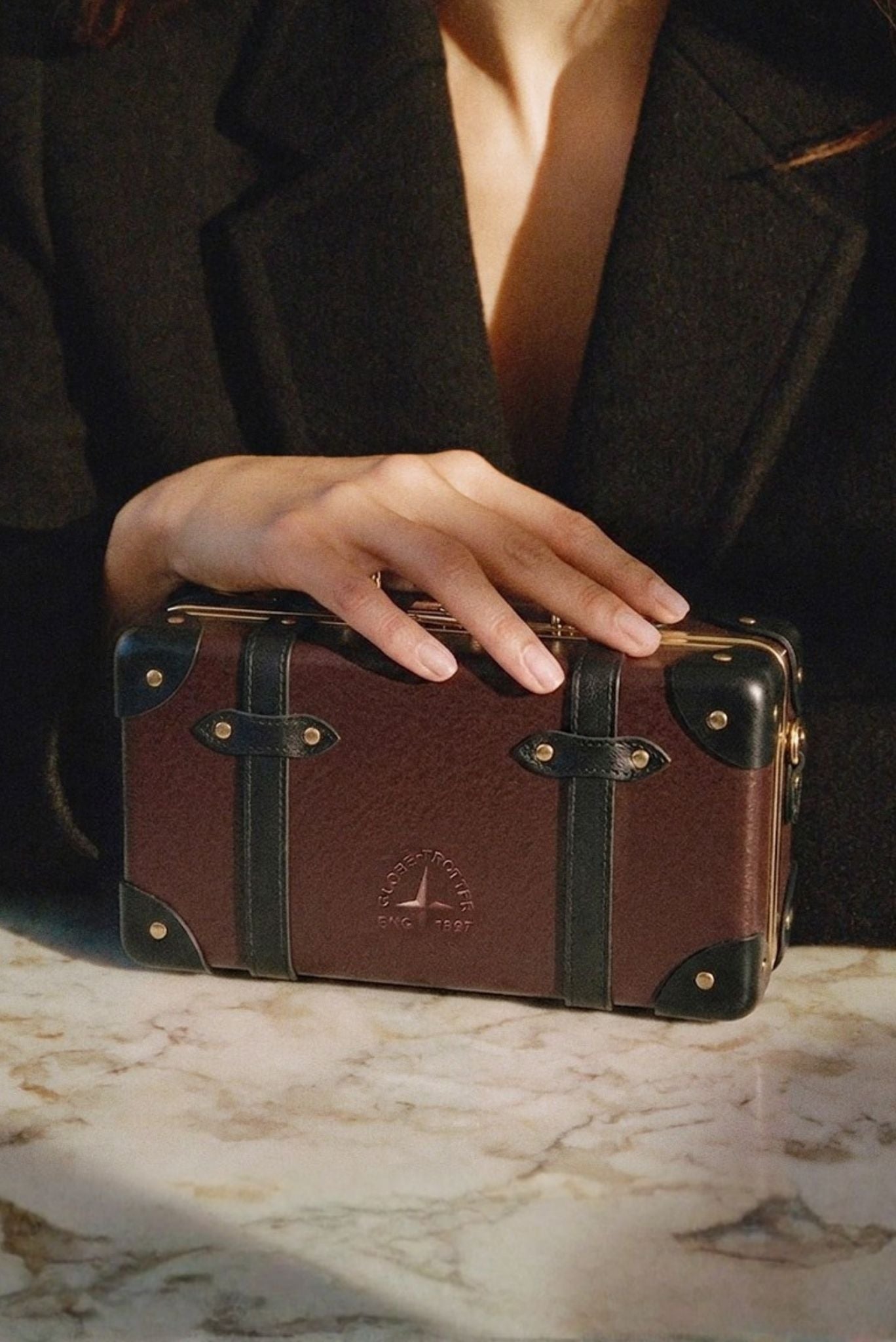 GLOBE-TROTTER