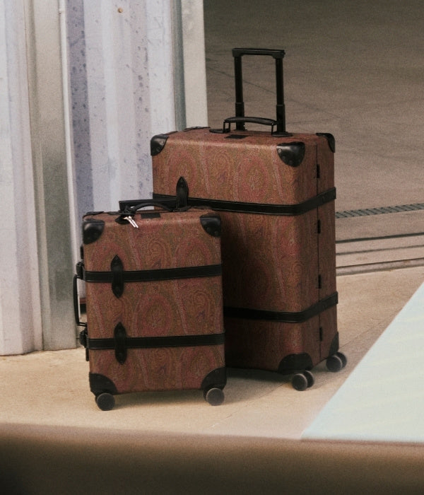 GLOBE-TROTTER