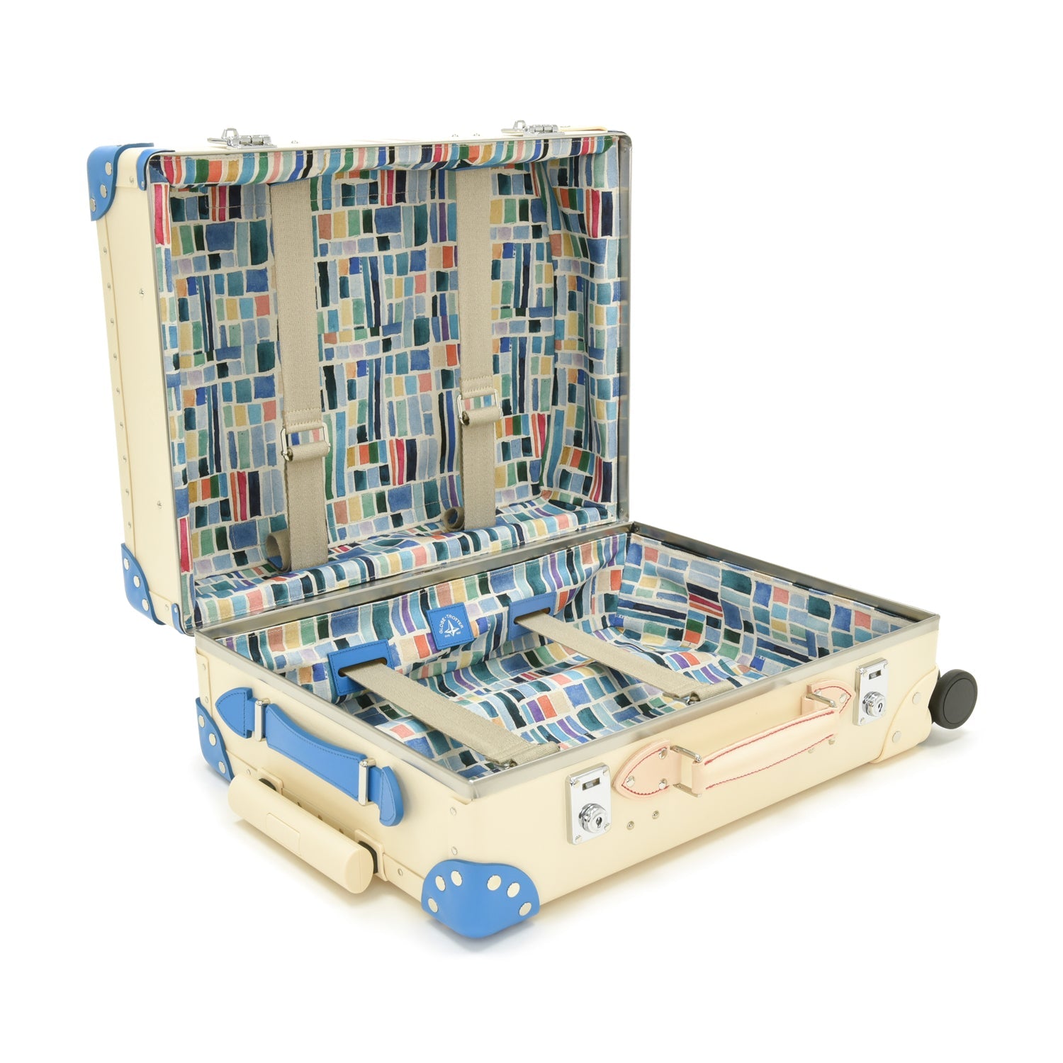 Albion · Carry-On - 4 Wheels | Ivory/Dorset Blue - GLOBE-TROTTER